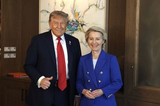 Komentář: Při jednání o clech si EU namazala Trumpa na chleba a ne naopak - Seznam Zprávy